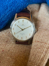 Load image into Gallery viewer, 1962 Pristine, unpolished Omega Seamaster 30 *SERVICED*