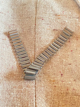Load image into Gallery viewer, Crocodile Bonklip bracelet