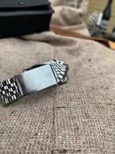 Load image into Gallery viewer, 1973 Rolex GMT Master, ref. 1675 *SERVICED*