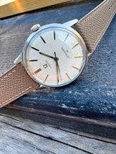 Load image into Gallery viewer, 1962 Gorgeous Omega Seamaster 30 with rare linen dial and *SERVICED* movement