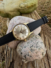 Load image into Gallery viewer, 1966 Omega Constellation "Pie-Pan" ”onyx dial” *SERVICED* w. Warranty