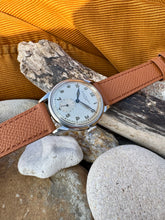 Load image into Gallery viewer, 1946 Girard Perregaux "Mimo" with amazing dial *SERVICED*