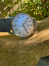 Load image into Gallery viewer, 1964 Amazing Omega Seamaster 600 ”big numerals” *SERVICED*