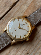 Load image into Gallery viewer, 1951 Rare Omega Seamaster (jumbo) with honeycomb-dial *SERVICED*