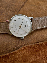 Load image into Gallery viewer, 1966 Omega Seamaster 600 with rare ”circle”-structure dial
