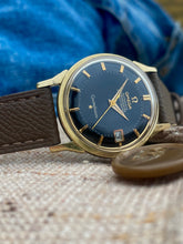 Load image into Gallery viewer, 1963 Rare Omega Constellation ”Pie-Pan” black original dial *SERVICED*