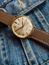 Load image into Gallery viewer, 1970 Beautiful Omega Seamaster deville *SERVICED* w. Warranty