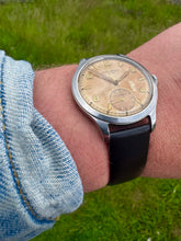 Load image into Gallery viewer, 1940/50’s rare Movado ”Sport” with F. Borgel case, original dial and original buckle