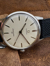Load image into Gallery viewer, 1962 Beautiful Omega Seamaster 30 with ”linen dial”. *SERVICED* w warranty