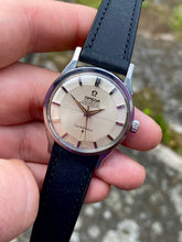 Load image into Gallery viewer, 1963 Omega Constellation ”Pie-Pan” 167.005. *SERVICED* w Warranty