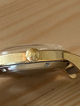 Load image into Gallery viewer, 1951 Rare Omega Seamaster (jumbo) with honeycomb-dial *SERVICED*