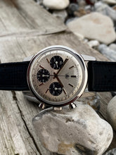 Load image into Gallery viewer, 1960’s Breitling ”Top-Time” Kronometer Stockholm