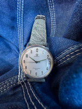 Load image into Gallery viewer, 1964 Amazing Omega Seamaster 600 ”big numerals” *SERVICED*