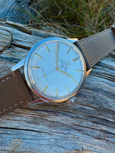 Load image into Gallery viewer, 1962 beautiful Omega Seamaster 30 *SERVICED* with warranty