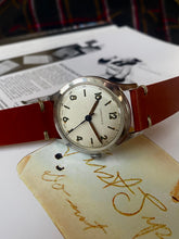 Load image into Gallery viewer, 1952 RARE Longines 6264 3 in calatrava style.