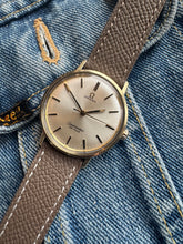 Load image into Gallery viewer, 1970 Beautiful Omega Seamaster deville *SERVICED* w. Warranty