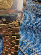 Load image into Gallery viewer, 1969 Super Rare Omega Constellation "Lacquer vignette" dial "SERVICED"