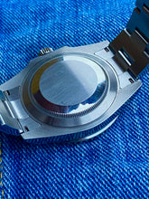 Load image into Gallery viewer, 2022 Full set Rolex submariner &quot;Starbuck&quot; in very good condition