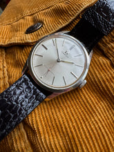 Load image into Gallery viewer, 1951 Beautiful Omega with ”sunburst dial” and preserved case and dial