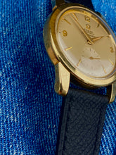 Load image into Gallery viewer, 1954 Rare solid 14k gold Omega Seamaster &quot;Beefy lugs&quot; *SERVICED*