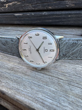 Load image into Gallery viewer, 1964 Amazing Omega Seamaster 600 ”big numerals” *SERVICED*