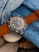 Load image into Gallery viewer, 1959 (approx) Vintage Enicar Sherpa Divette – Super Compressor