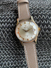 Load image into Gallery viewer, 1963 Beautiful Omega Constellation ”Pie-Pan” *SERVICED*