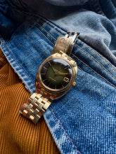 Load image into Gallery viewer, 1969 Super Rare Omega Constellation "Lacquer vignette" dial "SERVICED"