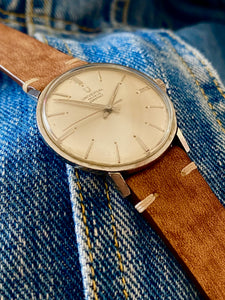 1960’s rare Universal Geneve ”Compact” ultra thin