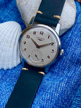 Load image into Gallery viewer, 1961 Very well preserved Longines (35mm) *SERVICED* w. waranty