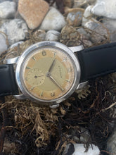 Load image into Gallery viewer, 1950’s two tone Eterna with ”fat case” design. *SERVICED*