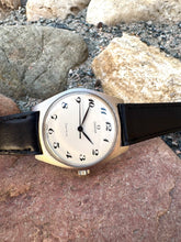 Load image into Gallery viewer, 1968 Omega Genéve with breguet index and beautiful case. *SERVICED*