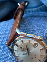 Load image into Gallery viewer, 1966 Well preserved Omega Constellation ”Pie-Pan” *SERVICED*