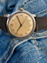 Load image into Gallery viewer, 1940’s ”fat case” Eterna with lovely dial *SERVICED*