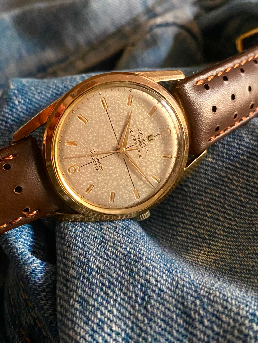 1958 Universal Genéve ”Polerouter jet” microrotor movement