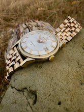 Load image into Gallery viewer, 1963 Crazy condition Omega Constellation "Pie-Pan" 168.005 *SERVICED* w. Warranty