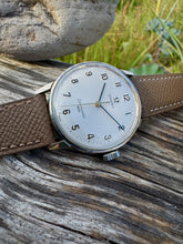 Load image into Gallery viewer, 1966 Omega Seamaster 600 with rare ”circle”-structure dial