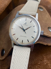 Load image into Gallery viewer, 1959 Omega Seamaster with lovely dial and pumpkin lume *SERVICED*