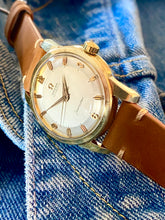 Load image into Gallery viewer, 1958 Rare ”Beefy lug” Omega automatic Seamaster *SERVICED*