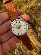 Load image into Gallery viewer, 1961 Omega Seamaster with beautiful "linen dial" *SERVICED* 1 year warranty