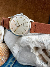 Load image into Gallery viewer, 1962 Omega Seamaster 30 with unpolished case *SERVICED*