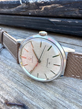 Load image into Gallery viewer, 1962 Gorgeous Omega Seamaster 30 with rare linen dial and *SERVICED* movement