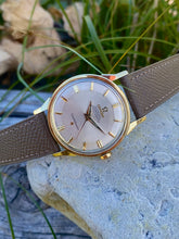 Load image into Gallery viewer, 1961 Omega Constellation ”Pie-Pan” 14900 *SERVICED*