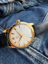 Load image into Gallery viewer, 1952 Crazy Omega automatic Seamaster ”bumper” original buckle and strap *SERVICED*