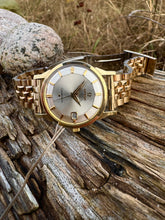 Load image into Gallery viewer, 1963 Crazy condition Omega Constellation "Pie-Pan" 168.005 *SERVICED* w. Warranty