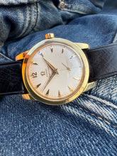 Load image into Gallery viewer, 1952 Crazy Omega automatic Seamaster ”bumper” original buckle and strap *SERVICED*