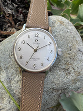 Load image into Gallery viewer, 1966 Omega Seamaster 600 with rare ”circle”-structure dial