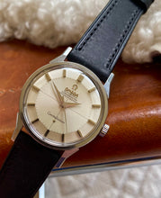 Load image into Gallery viewer, 1963 Omega Constellation ”Pie-Pan” 167.005. *SERVICED* w Warranty