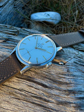 Load image into Gallery viewer, 1962 beautiful Omega Seamaster 30 *SERVICED* with warranty