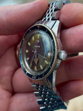 Load image into Gallery viewer, 1962-68 Rare Rado &quot;Captain Cook&quot; with original bracelet, crown and dial